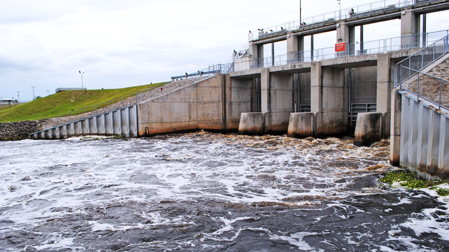 Army Corps Releasing Lake Okeechobee Water to Help Caloosahatchee Estuary During Dry Times